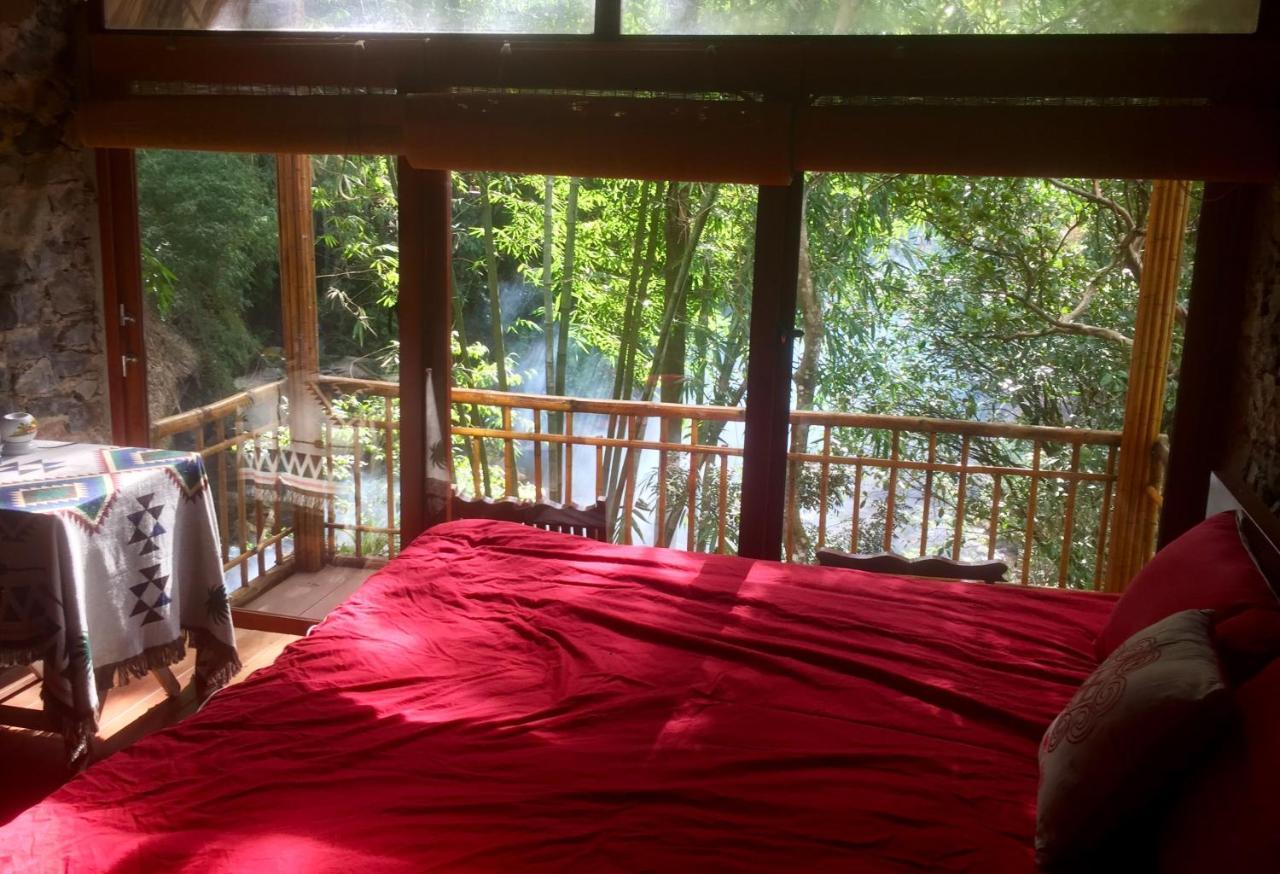 Retreat Lodge